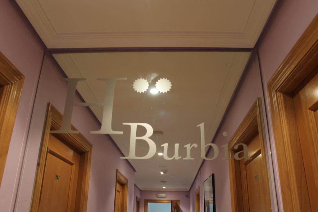 וילה פרנקה דל ביירסו Hostal Burbia מראה חיצוני תמונה